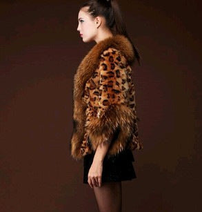 Fur coat girl - L&M LIFE PRODUCTS