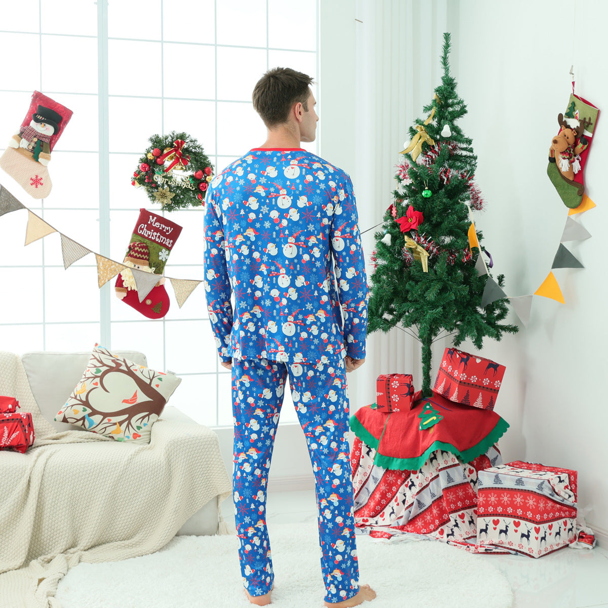 Long-sleeved Snowflake Christmas Women's Pajamas - L&M LIFE PRODUCTS
